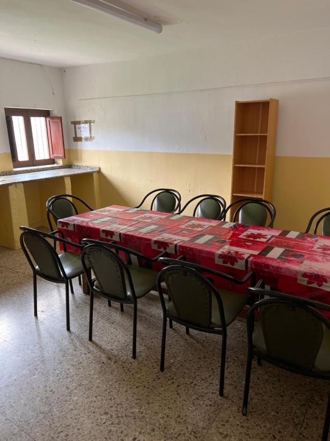 圣马丁德尔卡米诺 Albergue Municipal旅舍 外观 照片